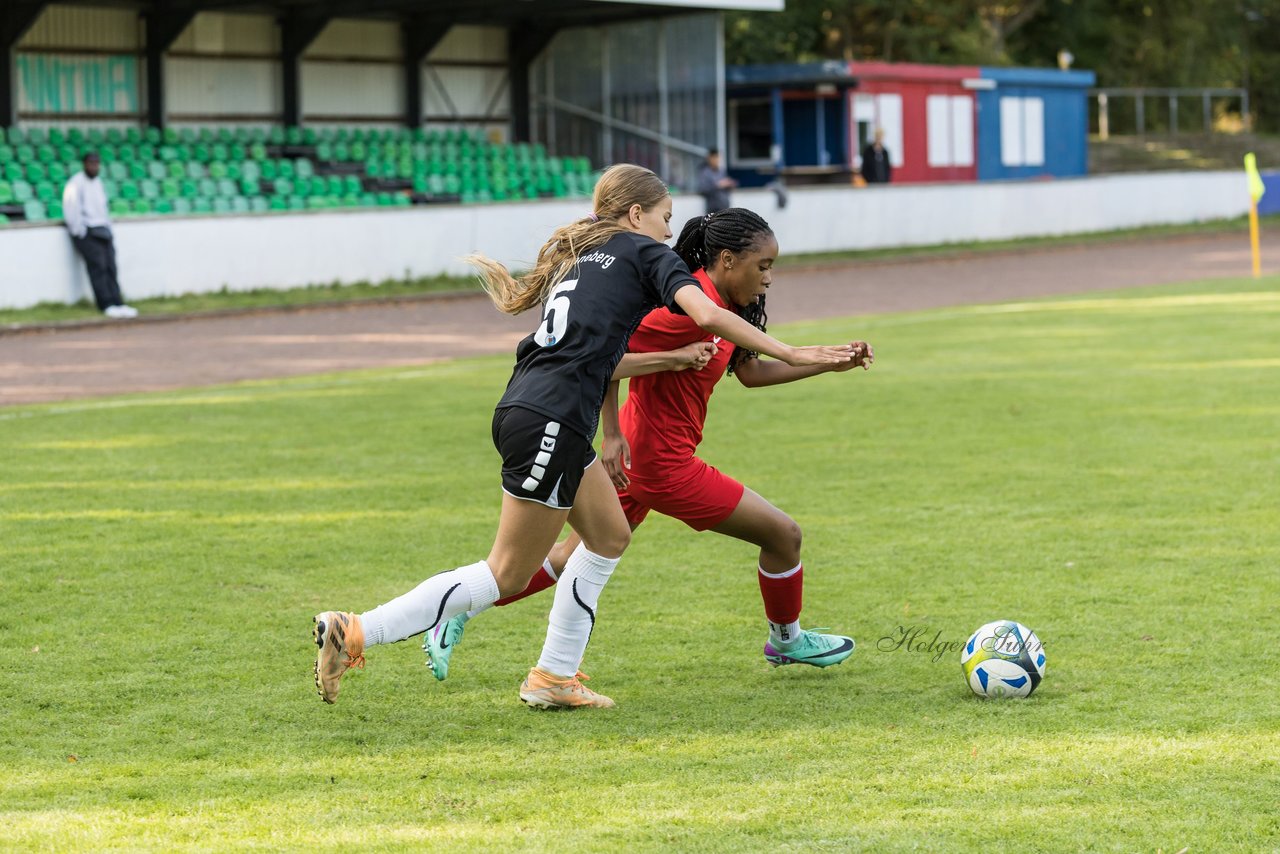 Bild 320 - wCJ VfL Pinneberg - Eimsbuetteler TV : Ergebnis: 0:5